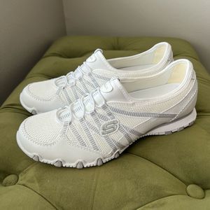 Skechers White Bikers Hot Ticket Slip-on Shoes Sneakers Womens 8